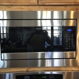 Frigidaire professional fpmo227nuf hotsell