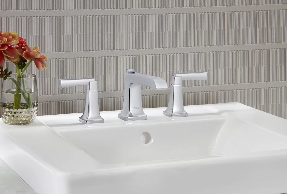 Clearance Faucets and Sinks