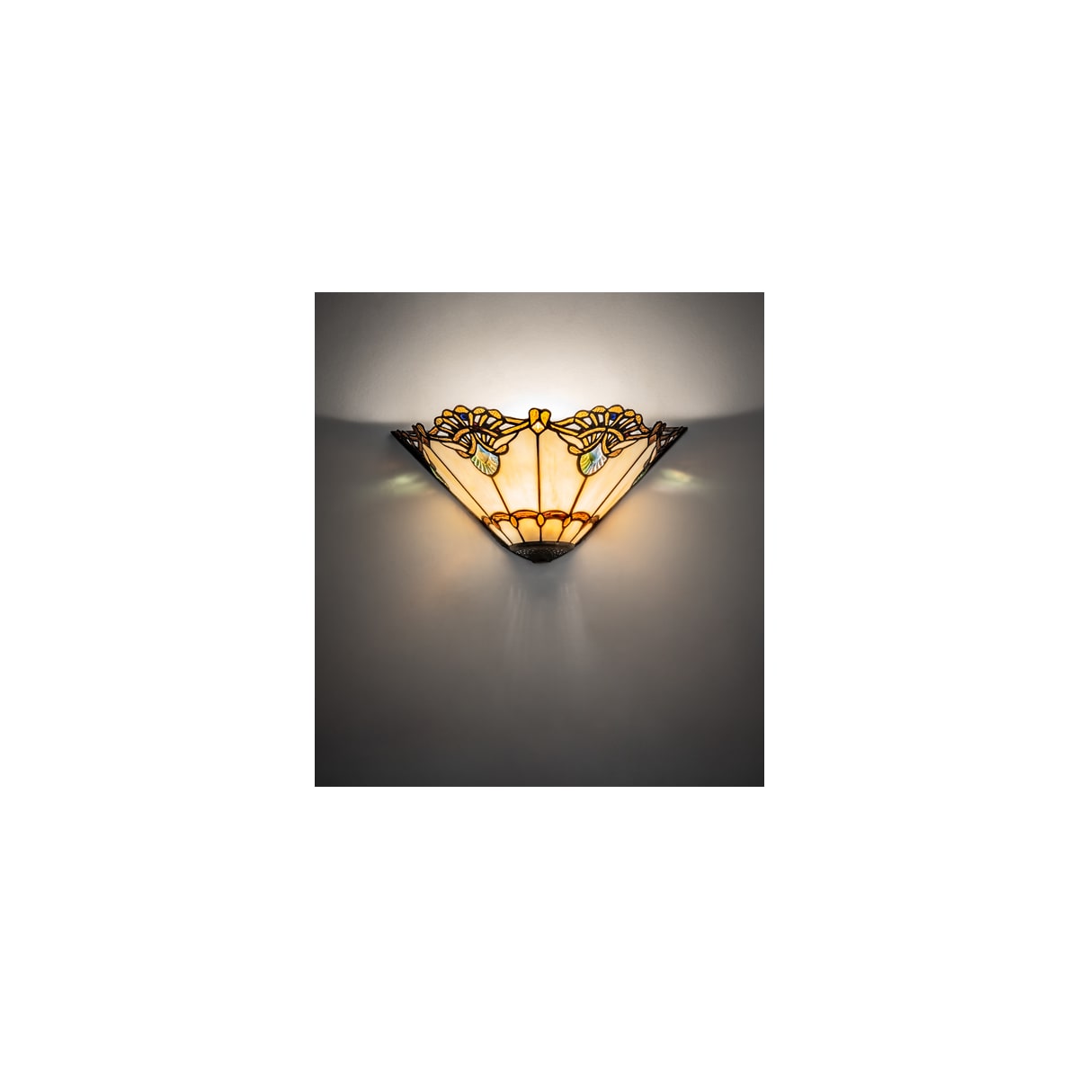 ブランド一覧 | ワールド オンラインストア Brass 248721 Tiffany Meyda Shell 8 Jewels with ジャケット・アウター