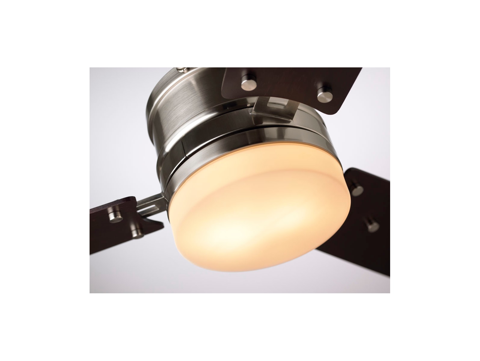 Emerson Highpointe Led 54