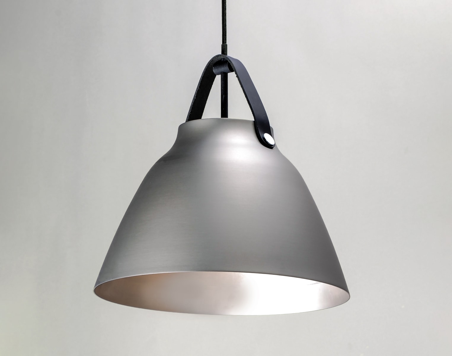 Maxim 11356TNBK Tan Leather / Black Nordic Single Light 14