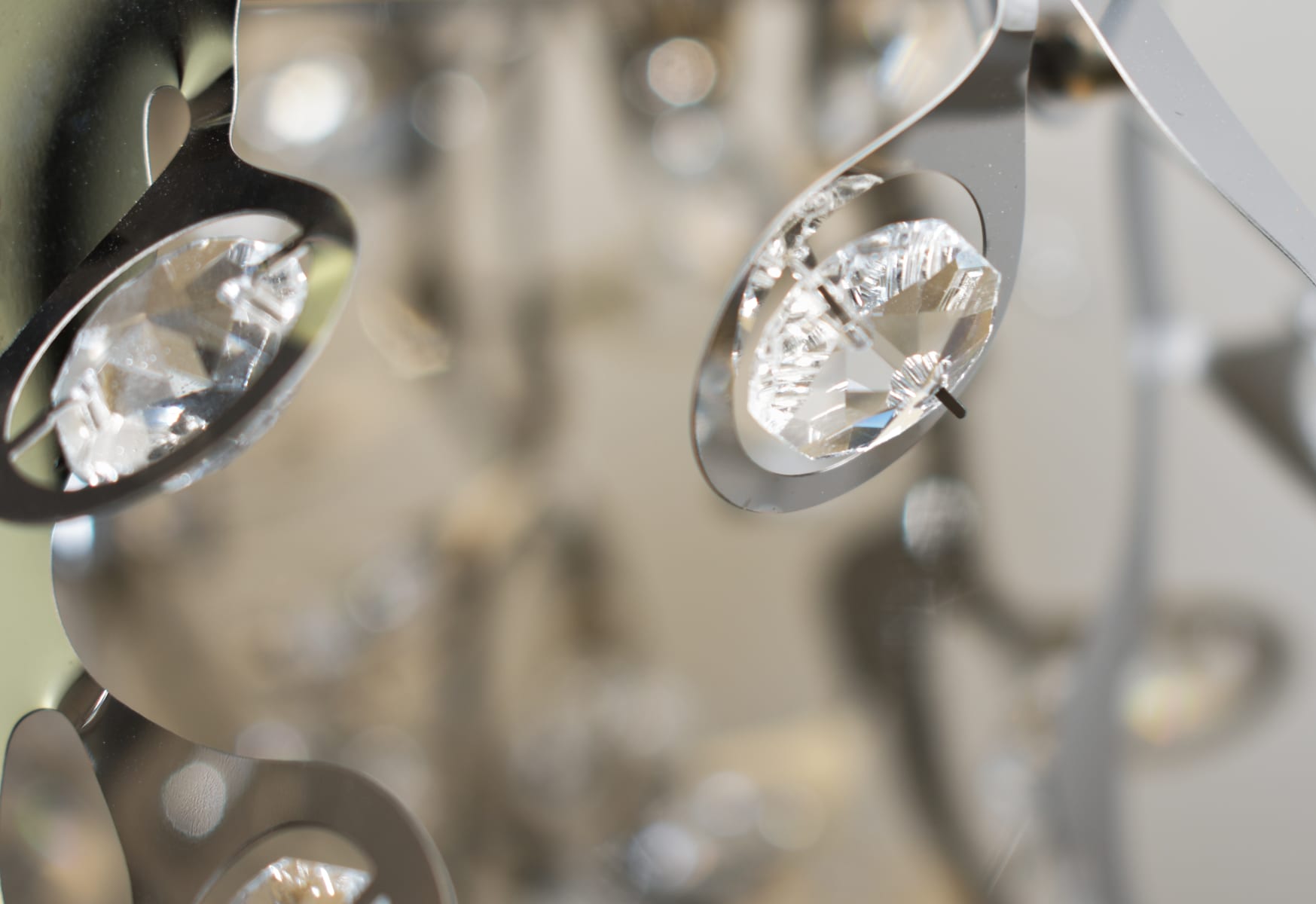 Maxim 24205BCPC Polished Chrome / Beveled Crystal Glass