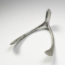 6" Wide Ornamental Wishbone