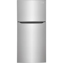 Apartment refrigerator outlet with ice maker