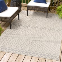 South Beach 4' x 6' Polypropylene Geometric, Moroccan & Tribal, and Trellis Indoor/Outdoor Area Rug