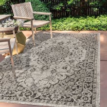 Santa Monica 7-3/4' x 10' Polypropylene Vintage Traditional Indoor / Outdoor Rectangle Area Rug