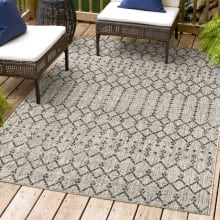 Santa Monica 7-3/4' x 10' Polypropylene Moroccan & Tribal, Southwestern, and Trellis Indoor/Outdoor Rectangular Area Rug