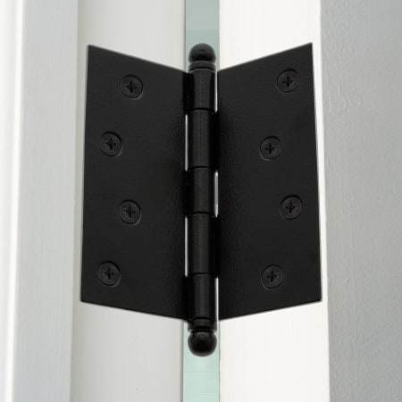A large image of the Ageless Iron 600014-BT-4-HINGE-SQ Lifestyle