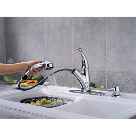 Delta 468-SSSD-DST Stainless Steel Cicero Pullout Spray Kitchen Faucet