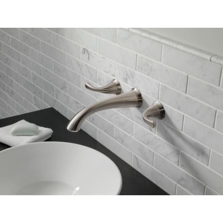 Delta T3592LF-RBWL Venetian Bronze Addison Wall Mounted ...
