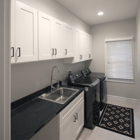 A large image of the Design House 569079 Alternate Image