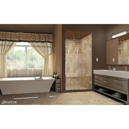 A large image of the DreamLine SHDR-244057210-HFR DreamLine SHDR-244057210-HFR