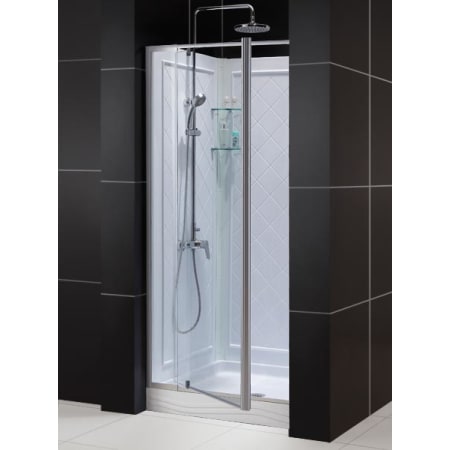 A large image of the DreamLine SHBW-1438743 Alternate Image with Shower Doors