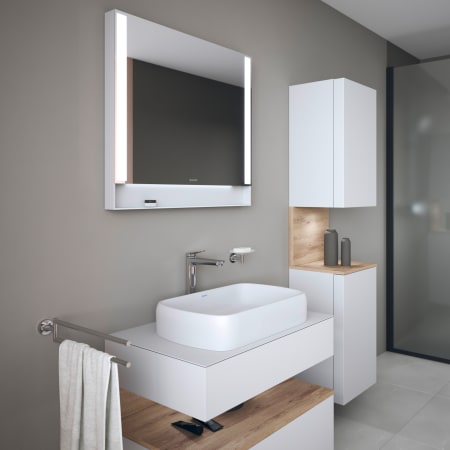 A large image of the Duravit QA7082 Alternate Image