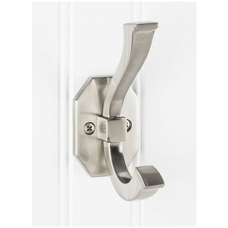 A large image of the Elements YD45-431 Satin Nickel