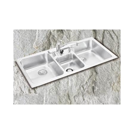 A large image of the Elkay LCR4322 No Faucet Holes