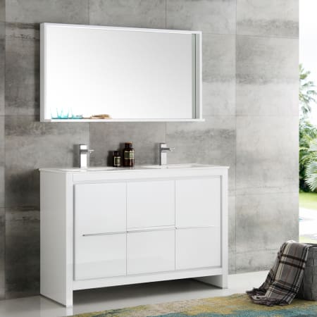 A large image of the Fresca FVN8148-D Fresca-FVN8148-D-Life Style White