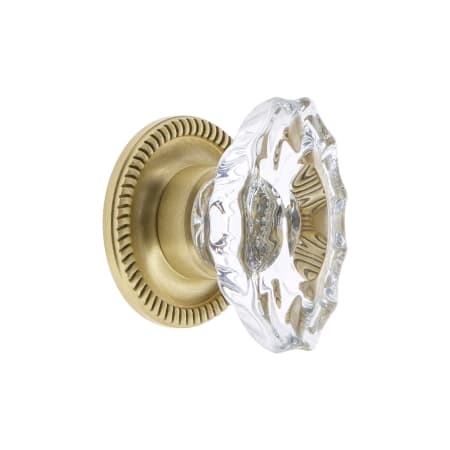 A large image of the Grandeur BIAR-CRYS-KNOB-NEWP Satin Brass