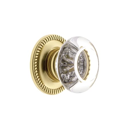 A large image of the Grandeur BORD-CRYS-KNOB-NEWP Polished Brass