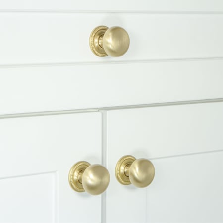 A large image of the Grandeur FIFT-BRASS-KNOB-NEWP Alternate Image