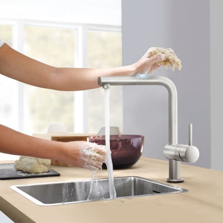 A large image of the Grohe 30 300 Alternate Image