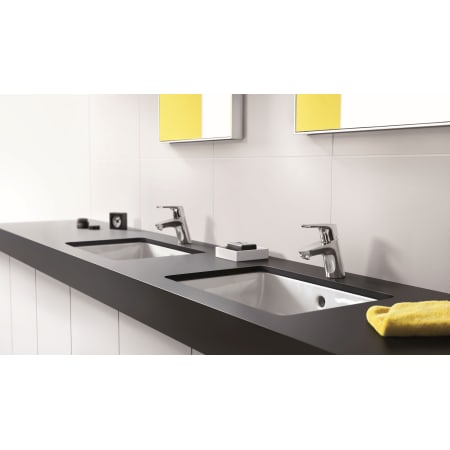 A large image of the Hansgrohe 04370 Alternate Image