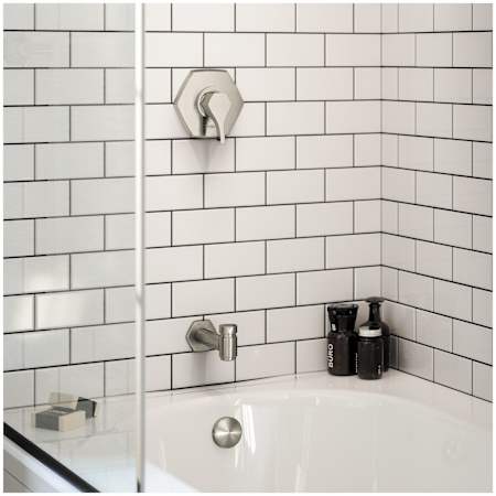 A large image of the Hansgrohe 04822 Alternate Image
