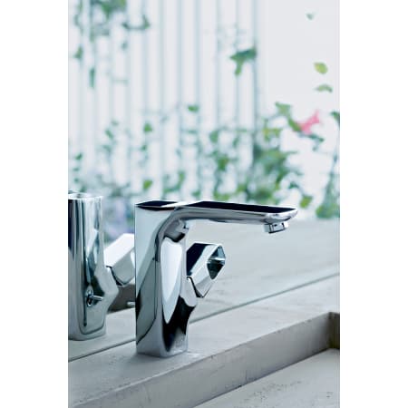 A large image of the Hansgrohe 11024 Hansgrohe 11024