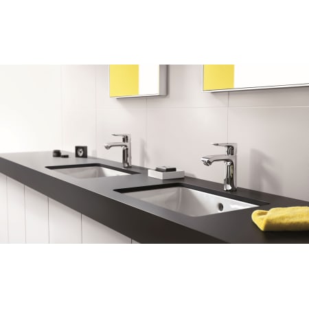 A large image of the Hansgrohe 31080 Alternate Image