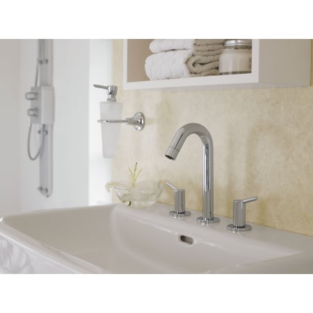 A large image of the Hansgrohe 32310 Alternate Image