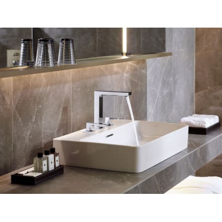 A large image of the Hansgrohe 32517 Alternate Image