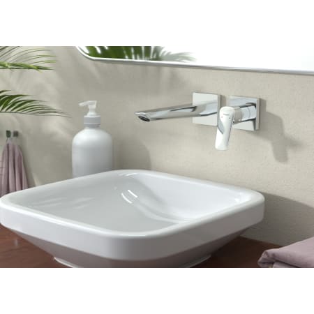 A large image of the Hansgrohe 71256 Alternate Image