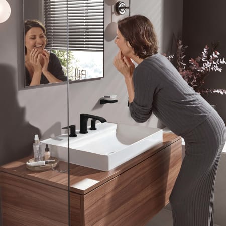 A large image of the Hansgrohe 75033 Alternate Image