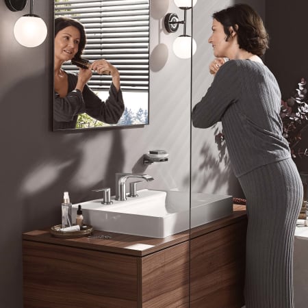 A large image of the Hansgrohe 75033 Alternate Image