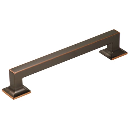A large image of the Hickory Hardware P3017-5PACK Oil-Rubbed Bronze Highlighted
