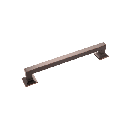 A large image of the Hickory Hardware P3019 Oil-Rubbed Bronze Highlighted