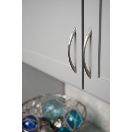 A large image of the Hickory Hardware PA0221 Hickory Hardware-PA0221-Peal Nickel Installed View