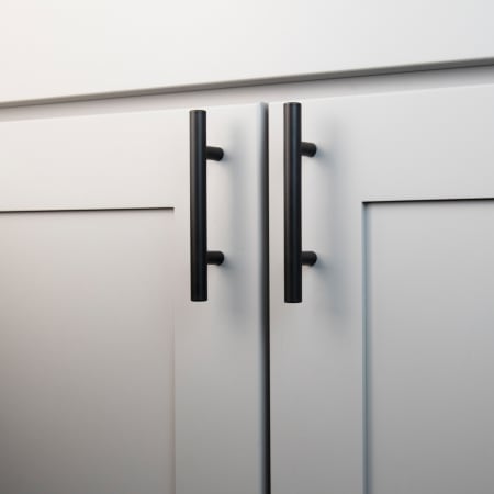 A large image of the Hickory Hardware R077744-10PACK Close Up - Matte Black