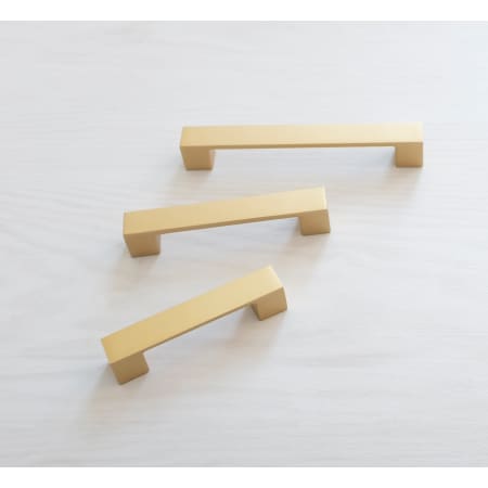 A large image of the Hickory Hardware R077752-10PACK Brushed Brass