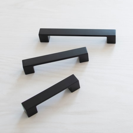 A large image of the Hickory Hardware R078430-10PACK Matte Black