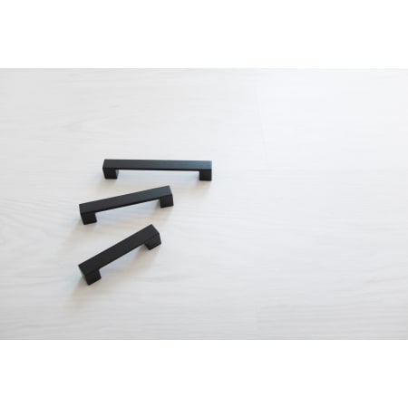 A large image of the Hickory Hardware R077747-10PACK Matte Black