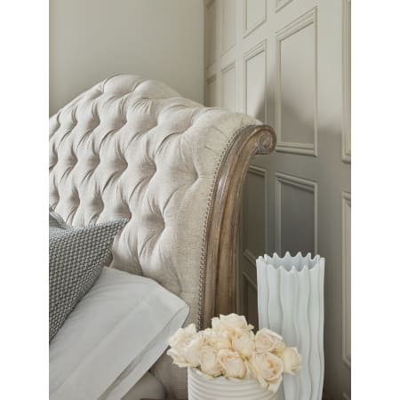 A large image of the Hooker Furniture 5878-90560-80 Headboard Detail