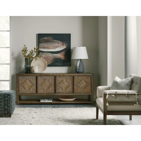 A large image of the Hooker Furniture 6015-52002-89 Sundance Accent Chair - Lifestyle