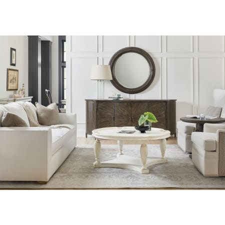 A large image of the Hooker Furniture 5961-90007-ROUND-MIRROR Alternate Image