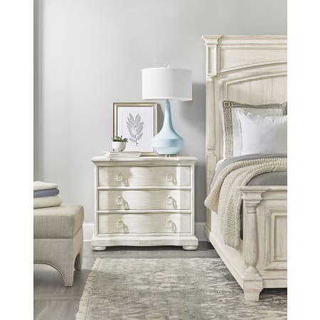 A large image of the Hooker Furniture 5961-90016-3-NIGHTSTAND Alternate Image