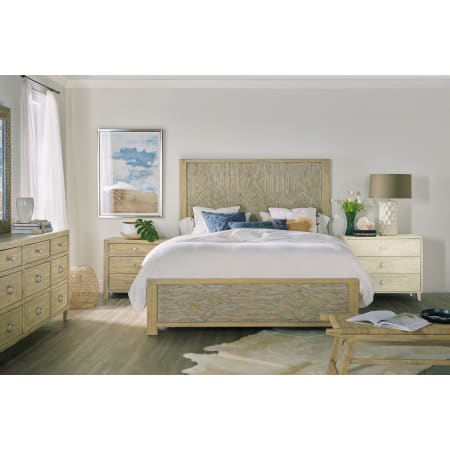 A large image of the Hooker Furniture 6015-90350-80 Surfrider Bedroom Suite