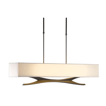 A large image of the Hubbardton Forge 137655-LONG Dark Smoke / Flax