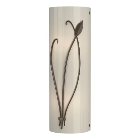 A large image of the Hubbardton Forge 205770-LEFT Bronze / Ivory Art