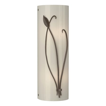 A large image of the Hubbardton Forge 205770-RIGHT Bronze / Ivory Art