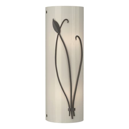 A large image of the Hubbardton Forge 205770-RIGHT Dark Smoke / Ivory Art